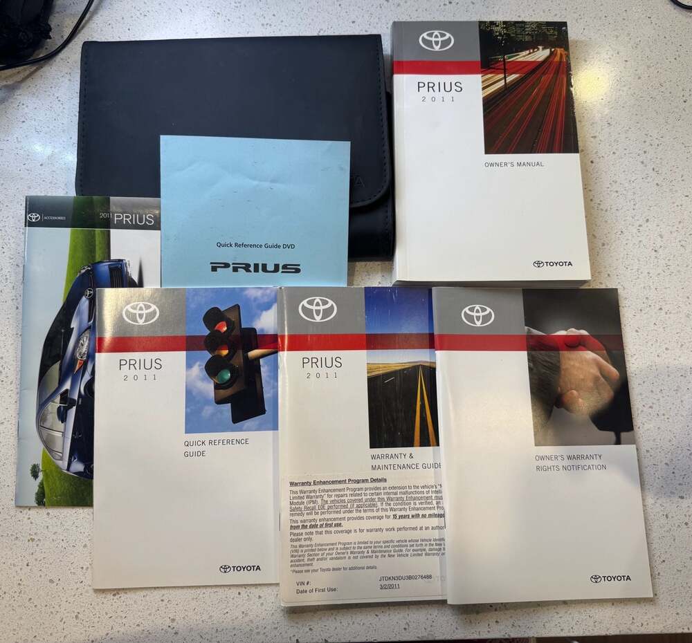 2011 Toyota Prius Owner's Manual and Reference Guide Set with Case
